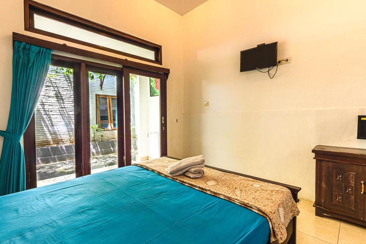 Surf Retreat Villa Sari Bali Pulukan Exterior photo